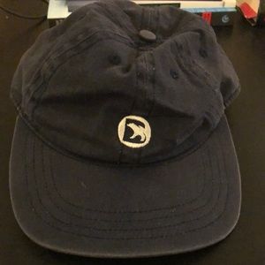 Bearbottom strap back